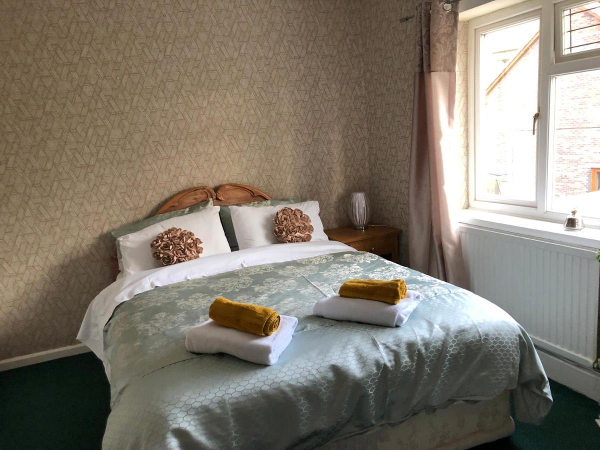 3-Bed House Waterfall Country Brecon Beacons Pontneddfechan Экстерьер фото