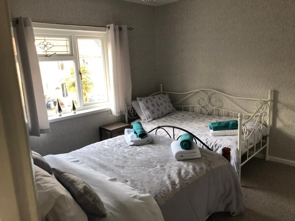 3-Bed House Waterfall Country Brecon Beacons Pontneddfechan Экстерьер фото